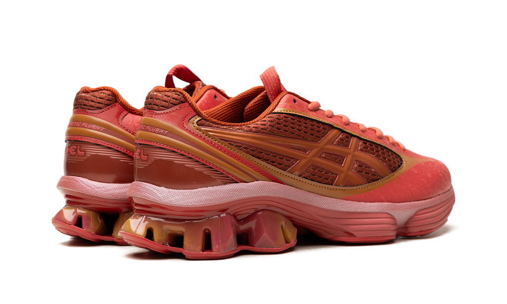 Asics GEL-Kinetic Fluent US6-S Kiko Kostadinov - Cayenne / Copperhead 1203A748 700