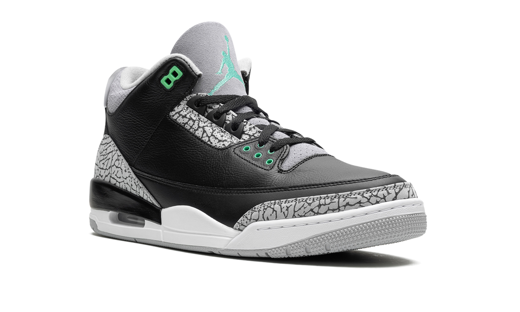 Air Jordan 3 Retro Green Glow CT8532 031