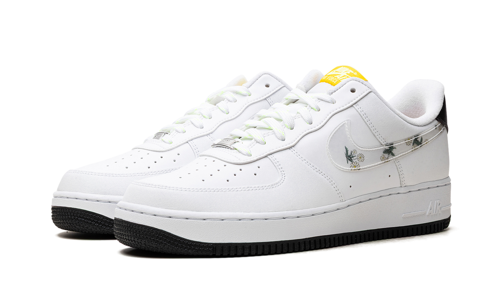Nike Air Force 1 Daisy CW5571 100