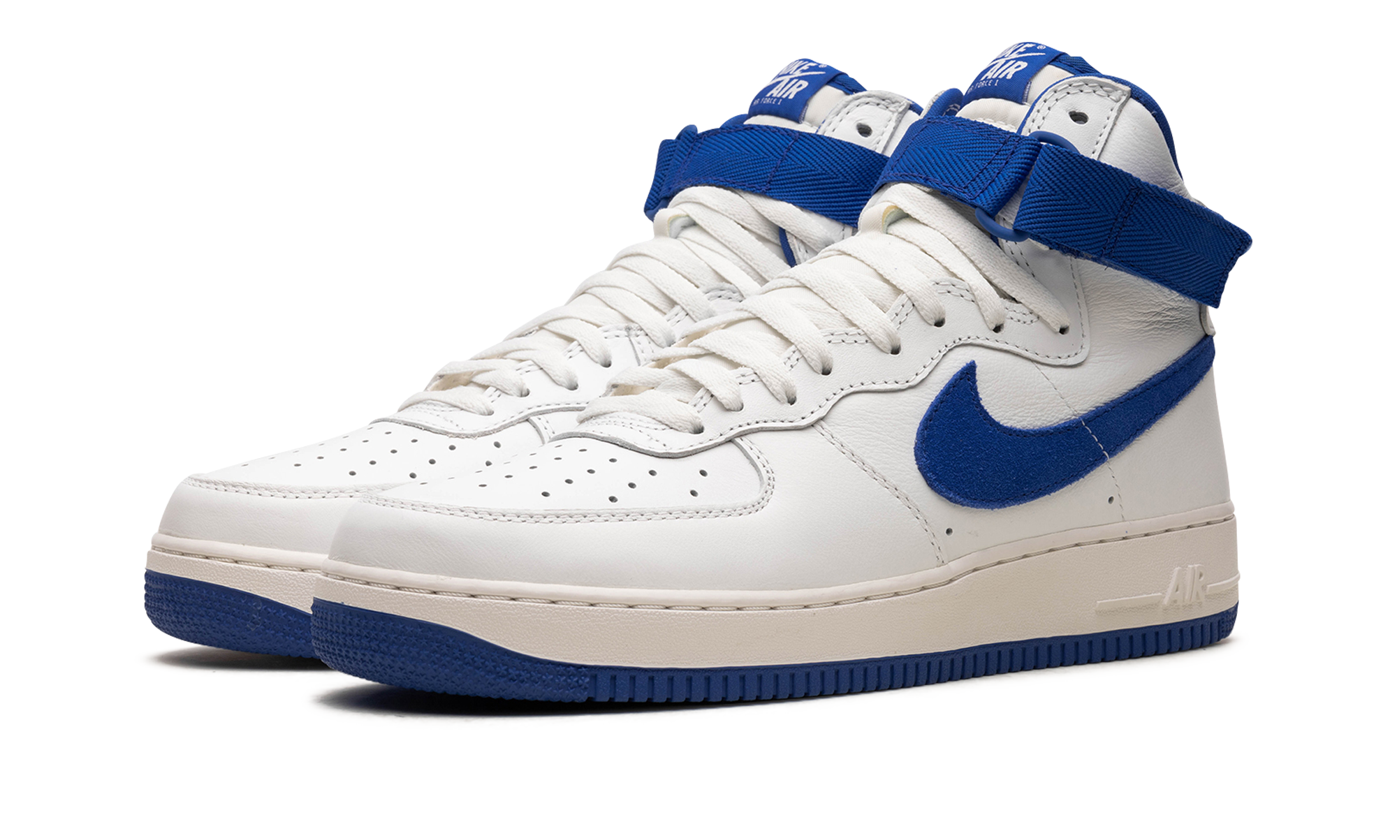 Nike Air Force 1 Hi Retro QS 743546 103
