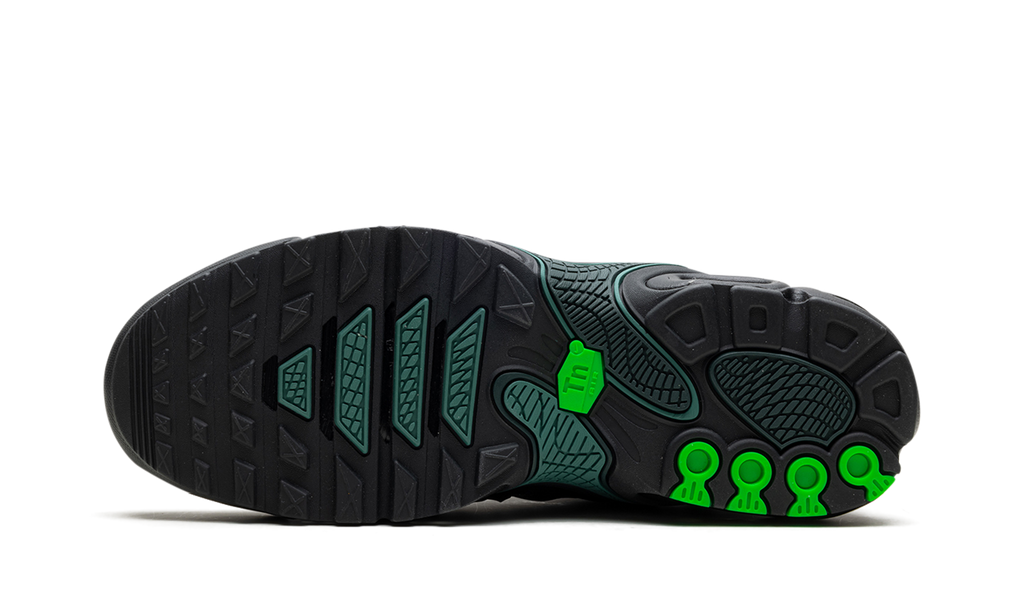 Nike Air Max Plus Drift Black Volt FD4290 006