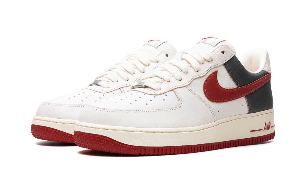 Nike Air Force 1 Low Chicago FQ8743 121