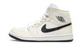 AIR JORDAN 1 MID WMNS Coconut Milk BQ6472 121