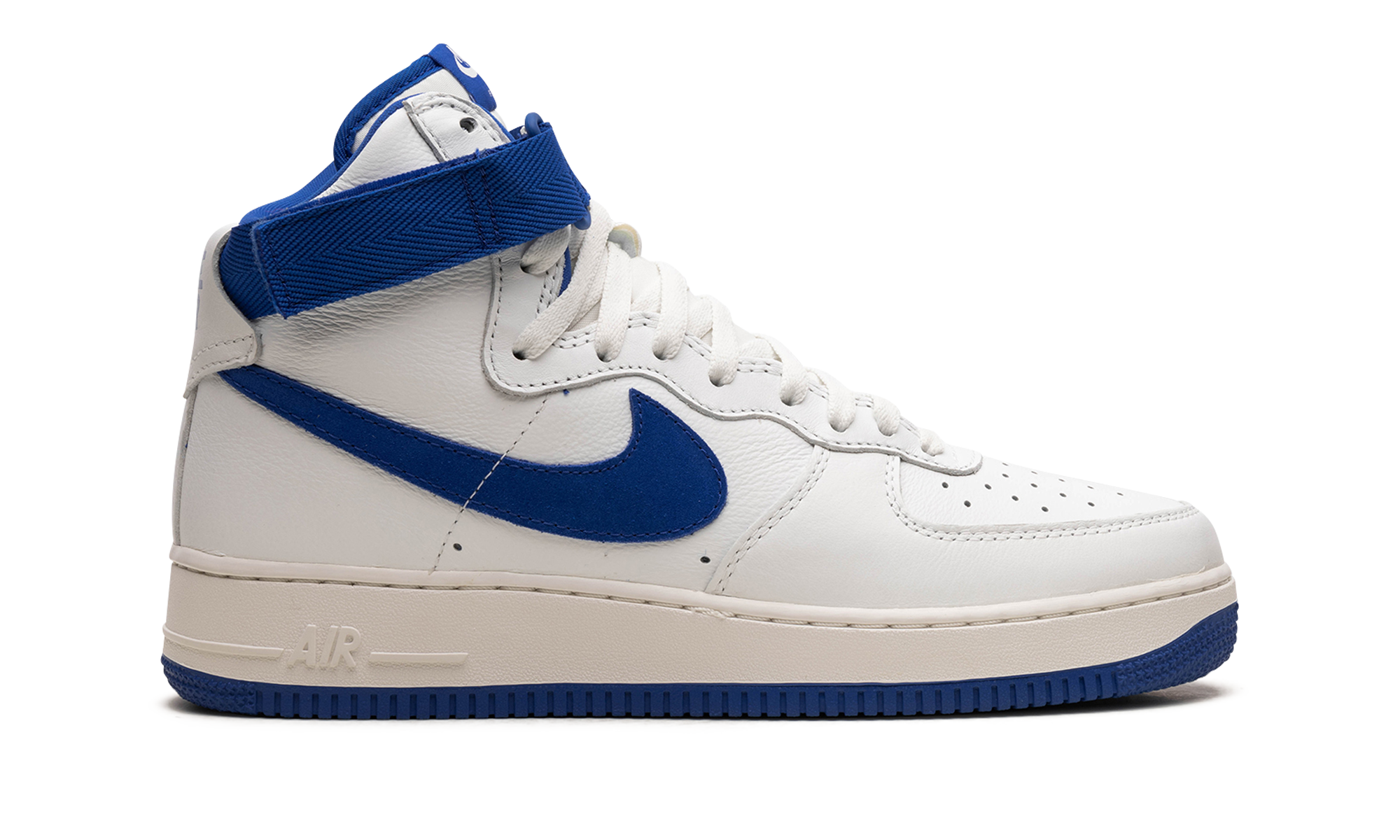 Nike Air Force 1 Hi Retro QS 743546 103