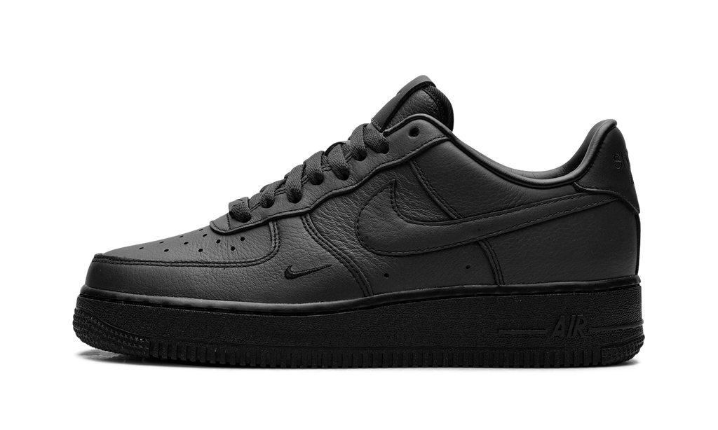 Nike Air Force 1 Low .SWOOSH - Triple Triple Black HJ9348 001