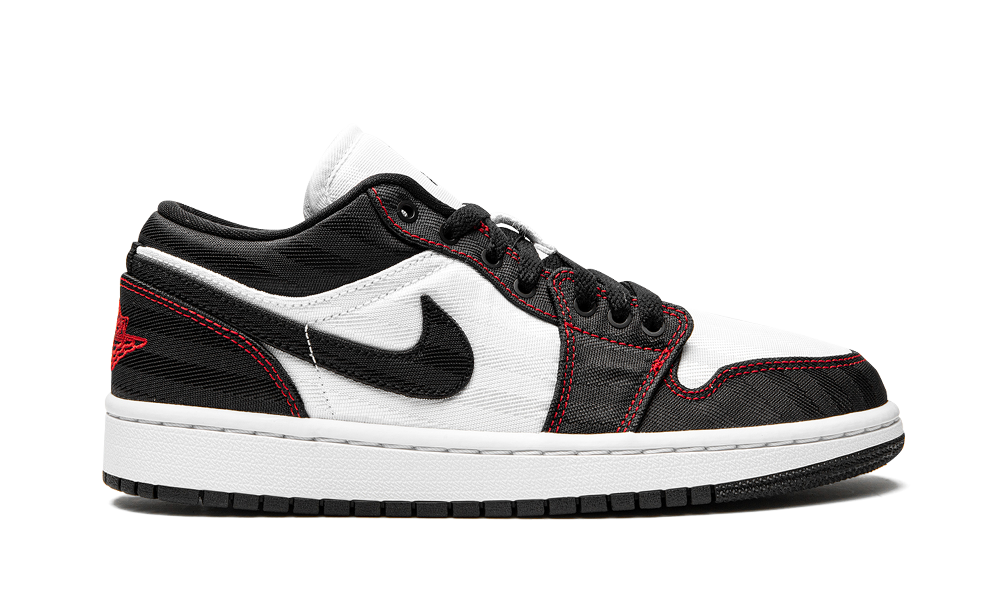 AIR JORDAN 1 LO SE UTL WMNS White / Black / Red DD9337 106