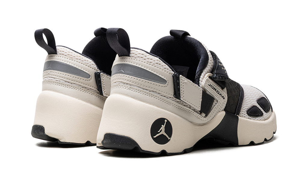 Jordan Trunner LX WMNS Light Orewood Brown HQ2164 102