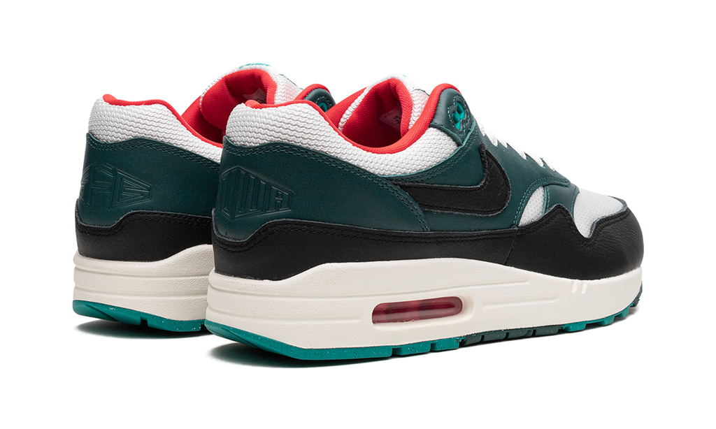 Nike Air Max 1 LeBron James x Liverpool FB8914 100