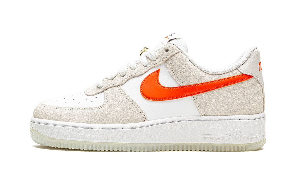 Nike AIR FORCE 1 '07 SE MNS WMNS First Use DA8302 101