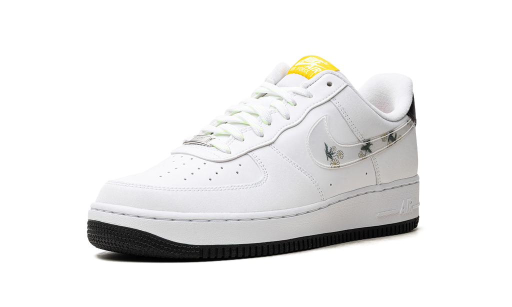 Nike Air Force 1 Daisy CW5571 100