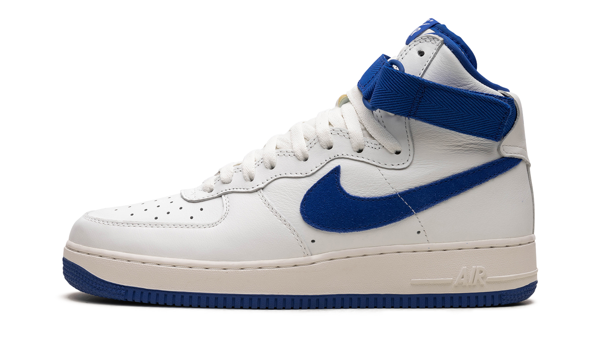 Nike Air Force 1 Hi Retro QS 743546 103