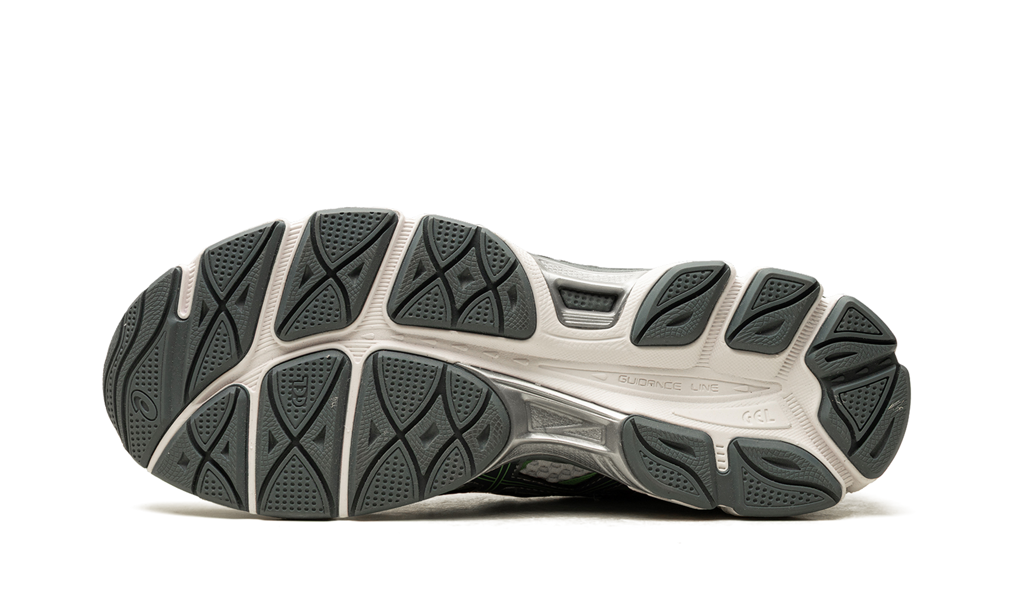 Asics GEL-Cumulus 16 White / Ironclad 1203A733 100