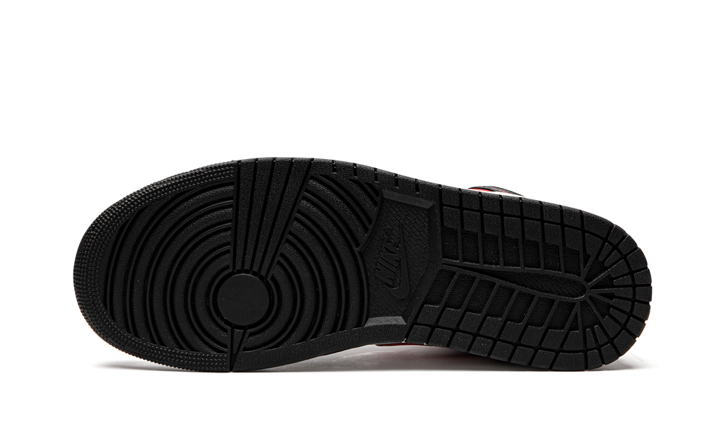 Air Jordan 1 Mid Bred Toe 554724 079