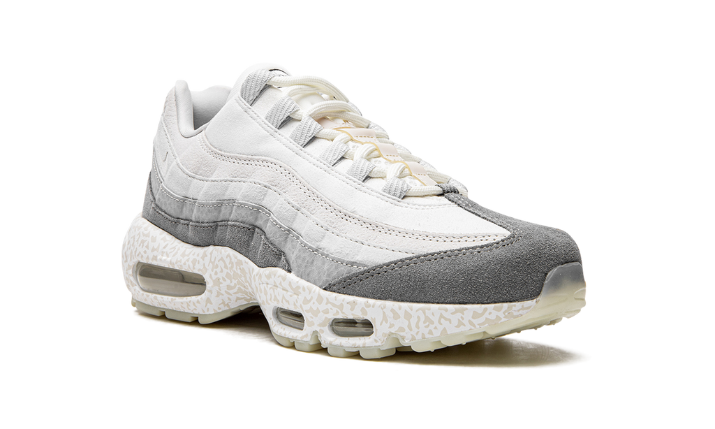 Nike Air Max 95 QS Light Bone-Glow in the Dark DV2593 100
