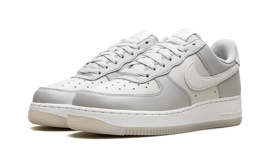 Nike Air Force 1 '07 Light Bone FN5832 001