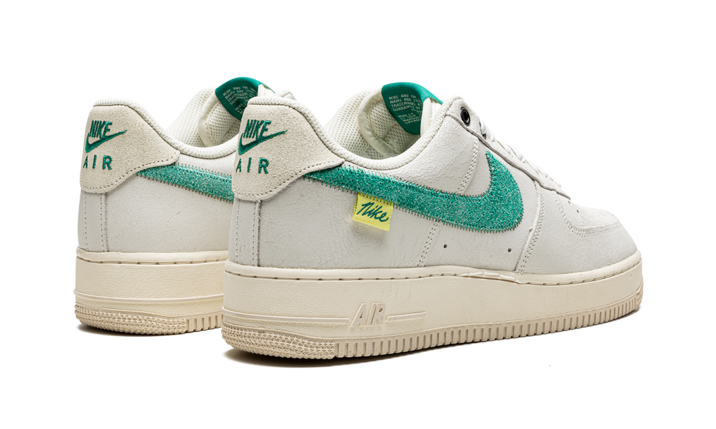 Nike Air Force 1 '07 LV8 Test of Time - Sail / Green Noise DO5876 100