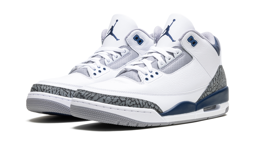Air Jordan 3 Midnight Navy CT8532 140