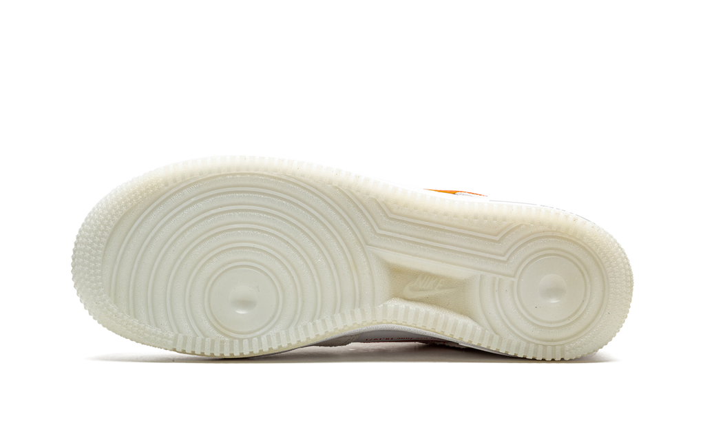 Nike AIR FORCE 1 '07 SE MNS WMNS First Use DA8302 101