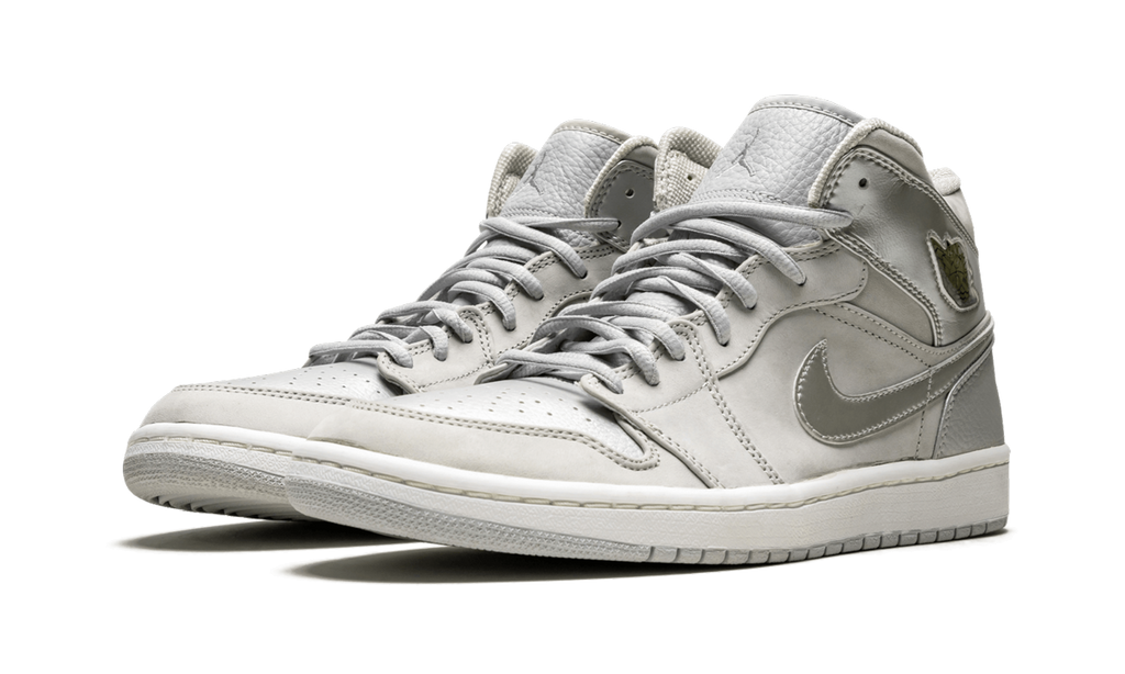 Air Jordan 1 Mid Neutral Grey 136065 001