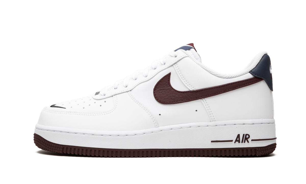 Nike Air Force 1 07 LV8 4 Swoosh Pack