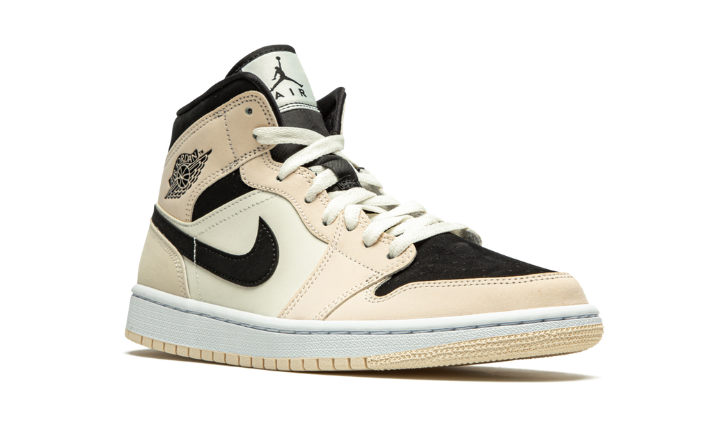 AIR JORDAN 1 MID WMNS Guava Ice BQ6472 800