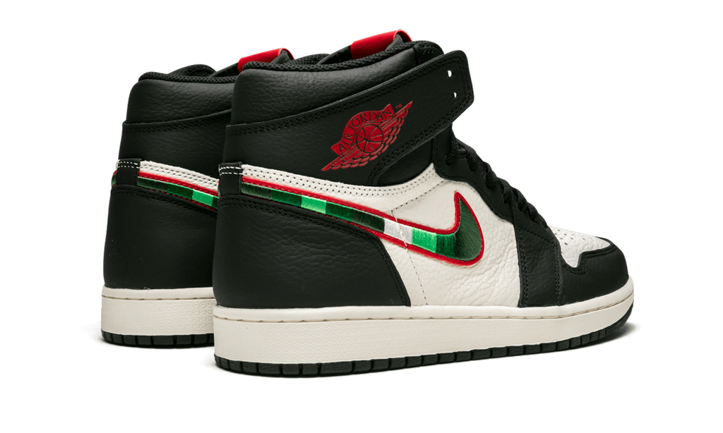 Air Jordan 1 Retro High OG Sports Illustrated / A Star Is Born 555088 015