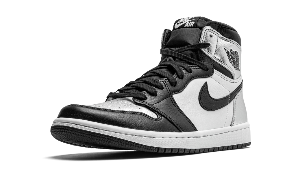 AIR JORDAN 1 RETRO HIGH OG WMNS Silver Toe CD0461 001