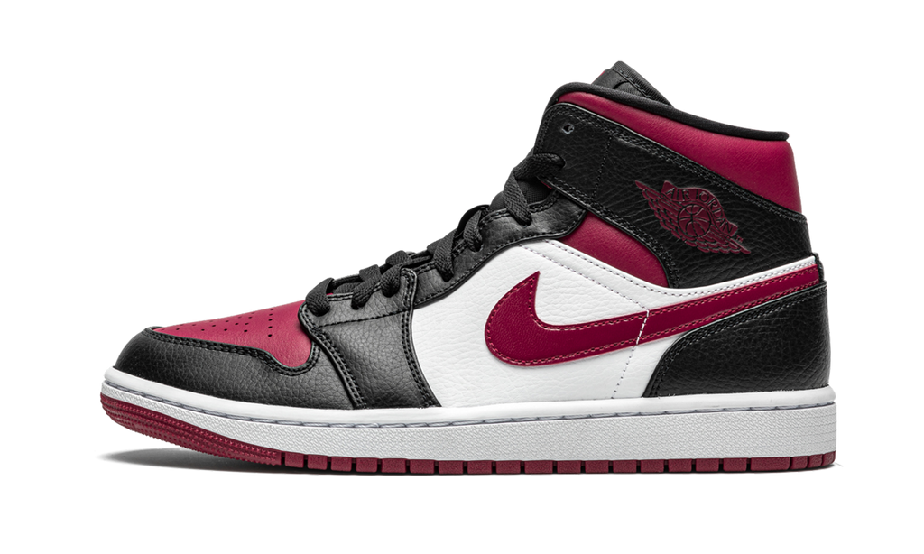 Air Jordan 1 Mid Bred Toe 554724 066