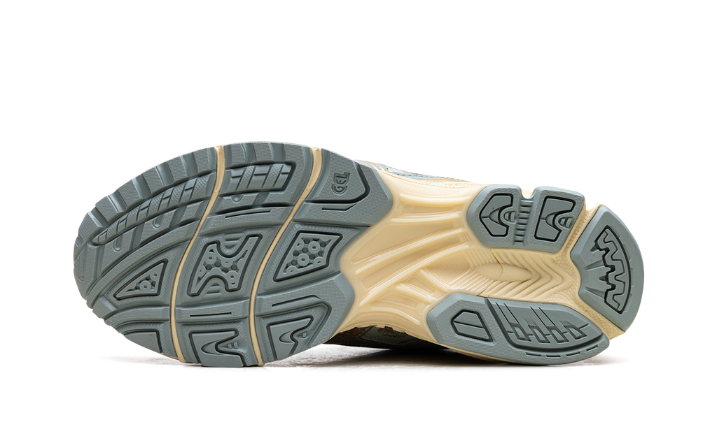 Asics Gel-Kayano 14 Pure Gold Cold Moss 1203A476 200