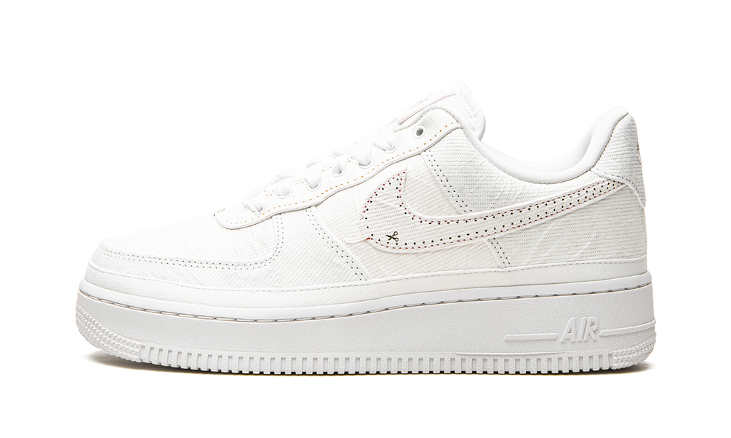 Nike AIR FORCE 1 LO LX WMNS Reveal CJ1650 101