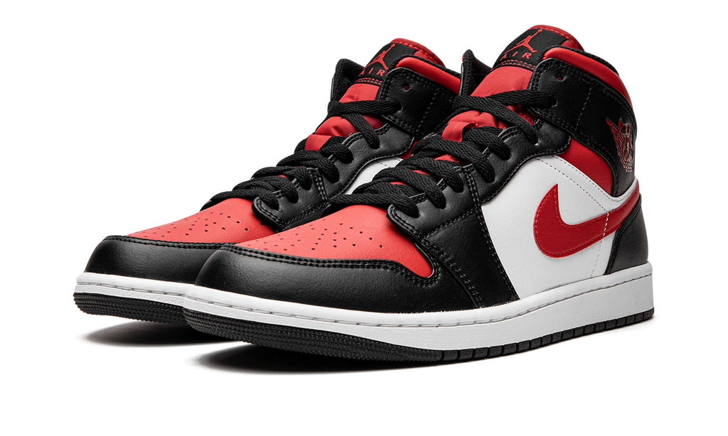 Air Jordan 1 Mid Bred Toe 554724 079