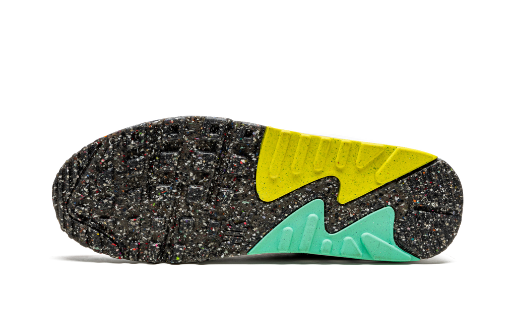 Nike Air Max 90 / LHM Familia DJ4703 900