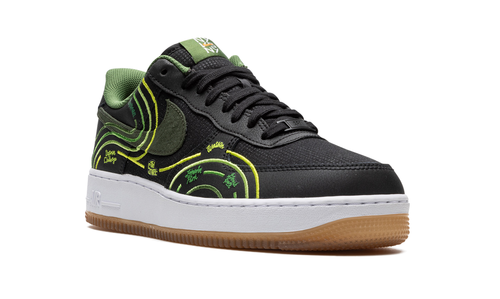 Nike Air Force 1 LV8 NY vs NY DV2123 001