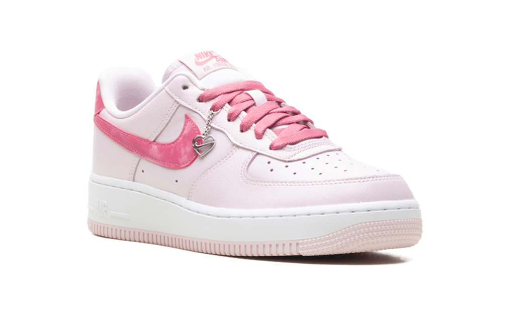 Nike Air Force 1 Low WMNS Valentine's Day (2026) IO8755 600
