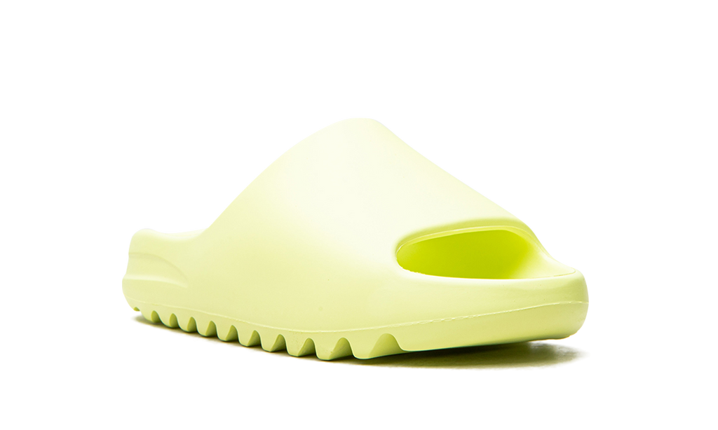 Yeezy Slide Glow GX6138