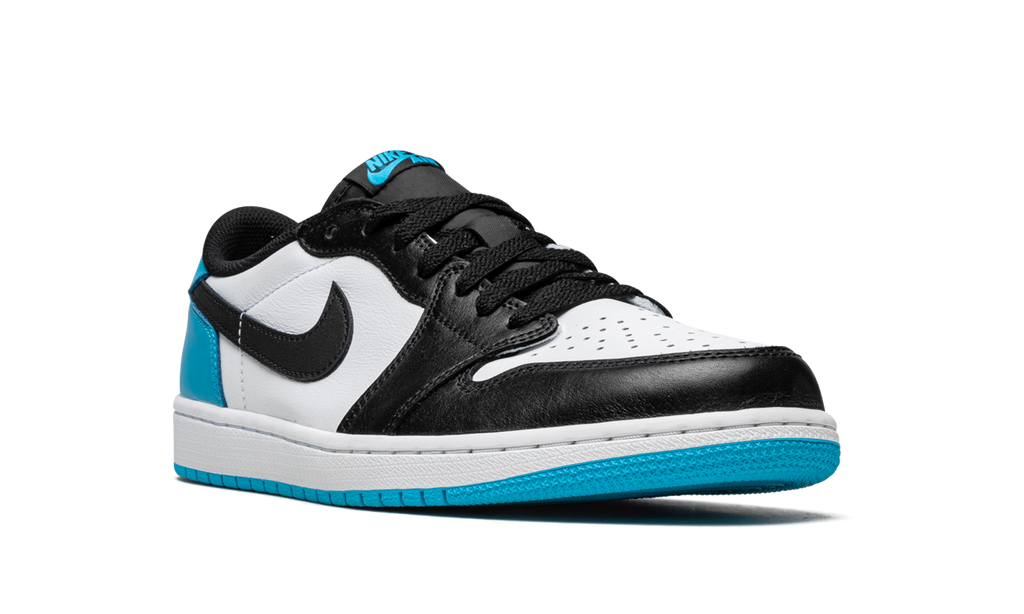 Air Jordan 1 Low OG UNC CZ0790 104
