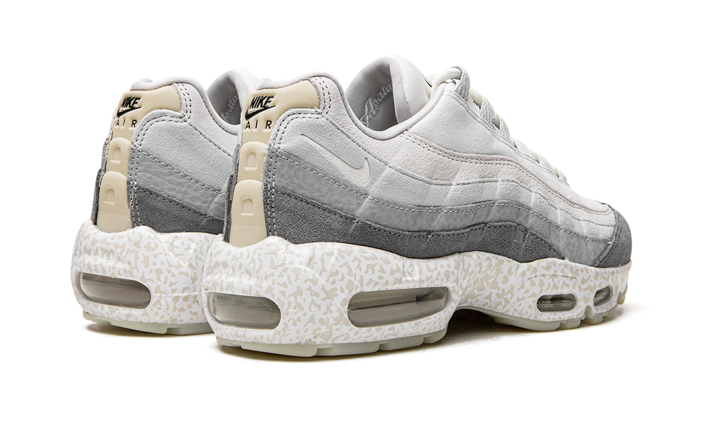 Nike Air Max 95 QS Light Bone-Glow in the Dark DV2593 100