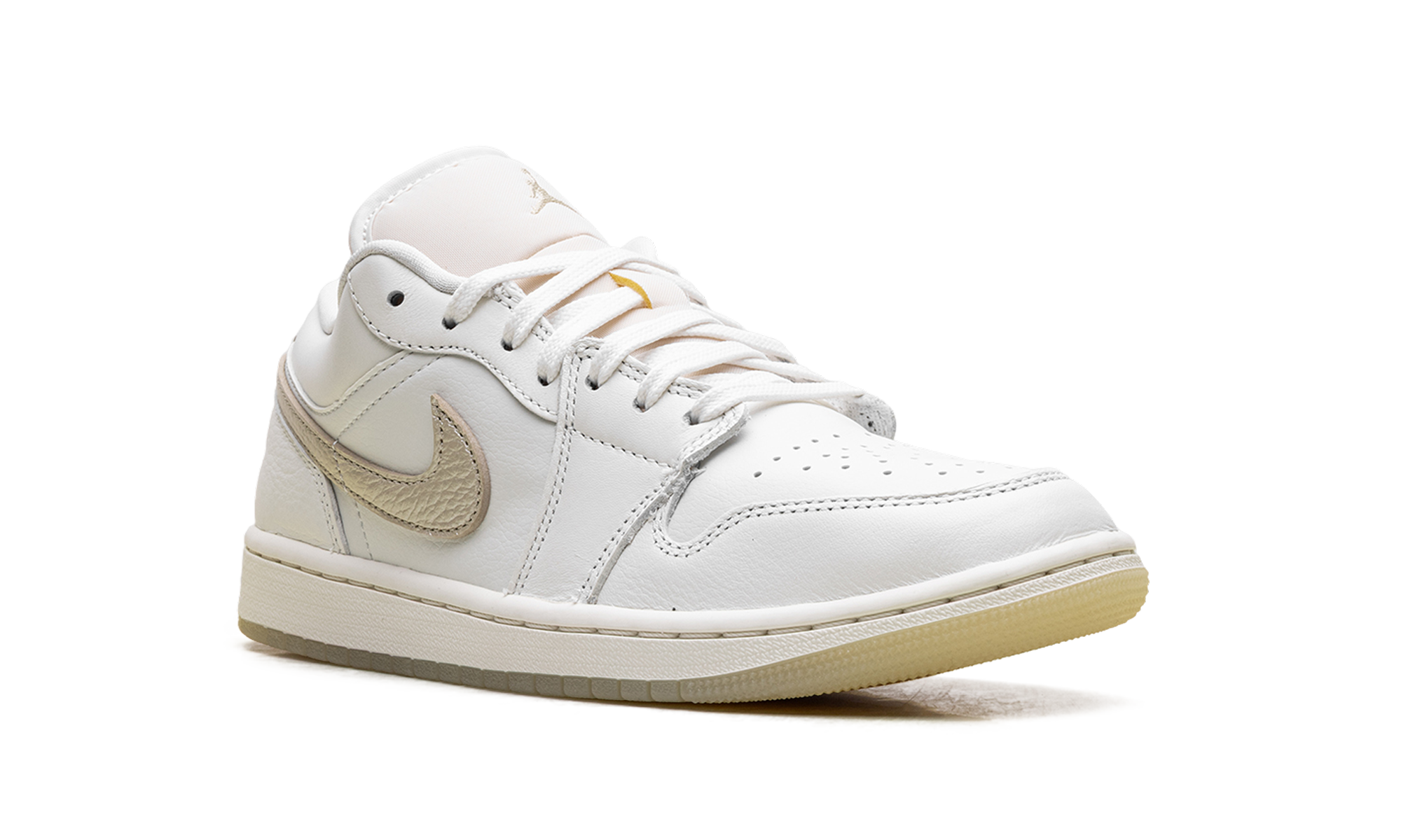 Jordan 1 Low SE WMNS Metallic Team Gold HV5157 100