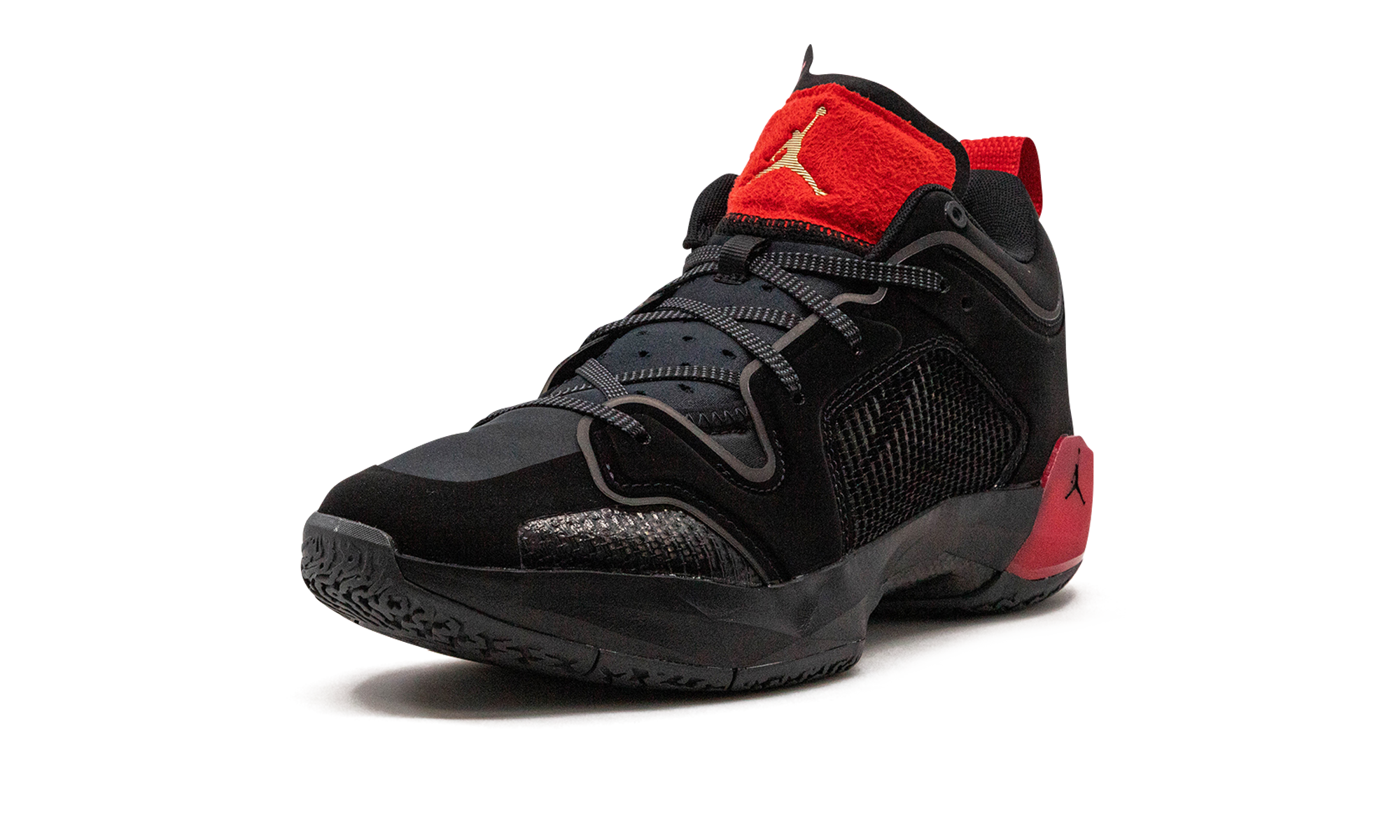 Air Jordan 37 Low Bred DQ4122 007