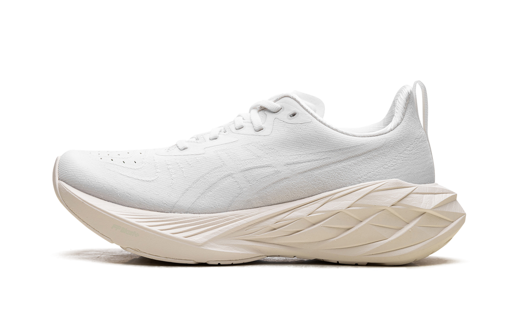Asics Novablast 4 White / White 1011B693 102