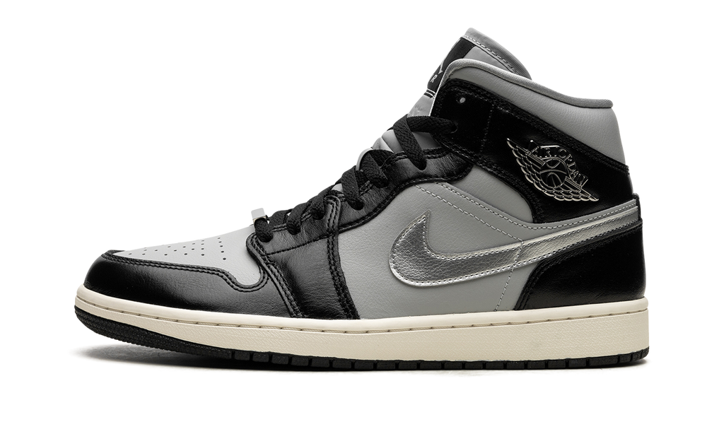 AIR JORDAN 1 MID SE WMNS Black Chrome FB9892 002
