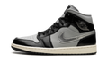 AIR JORDAN 1 MID SE WMNS Black Chrome FB9892 002