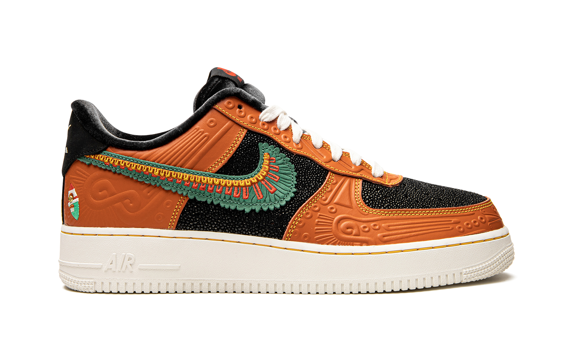 Nike Air Force 1 '07 LX Siempre Familia DO2157 816