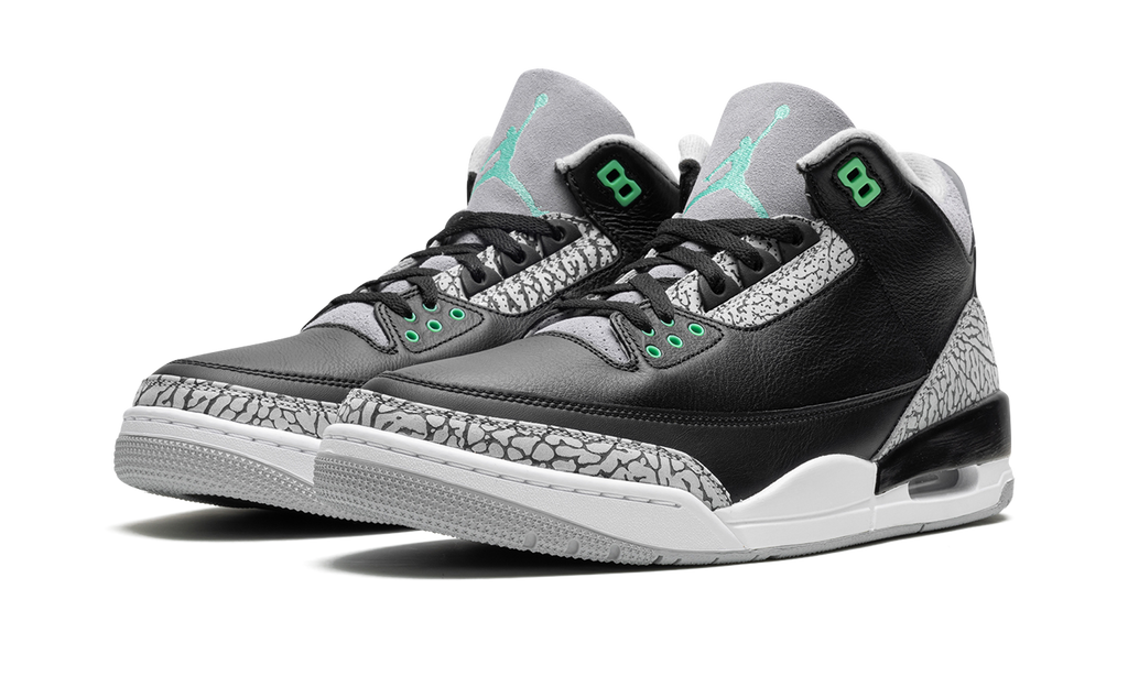Air Jordan 3 Retro Green Glow CT8532 031