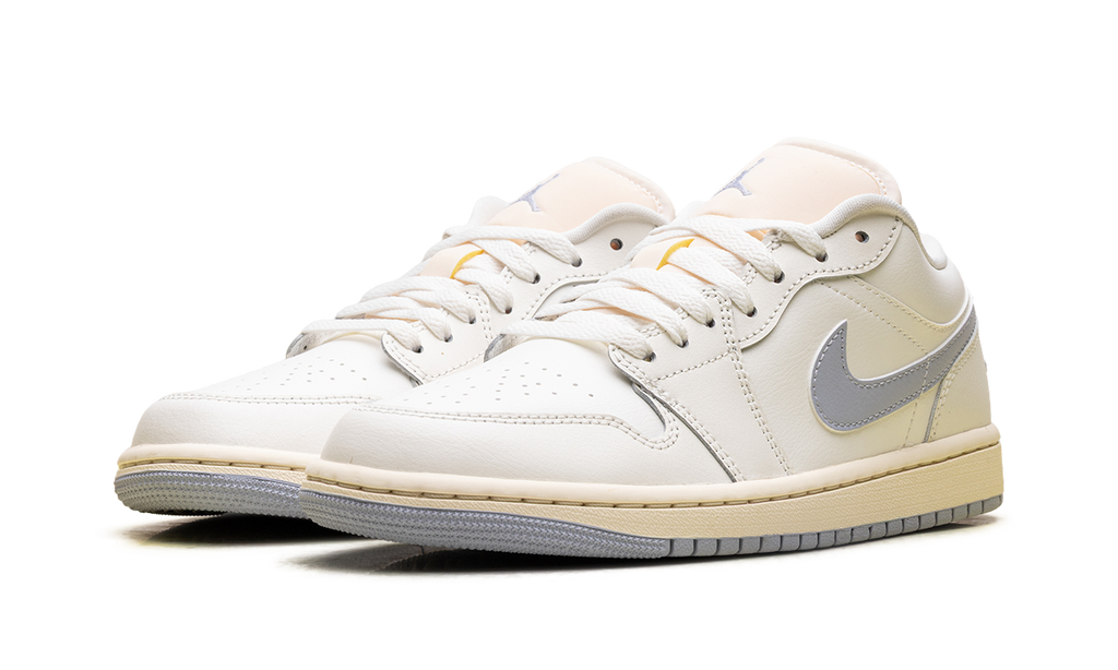 Air Jordan 1 Low WMNS White/Purple DC0774 106