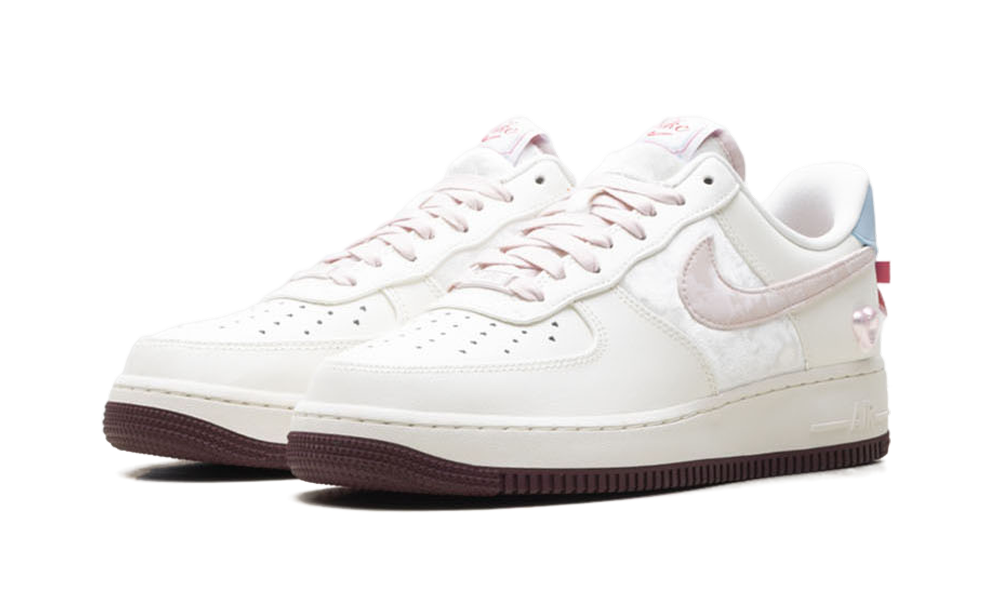 Nike Nike Air Force 1 WMNS Valentine's Day (2026) IQ4937 161