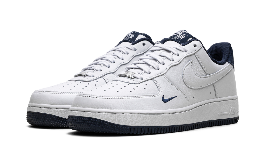 Nike Air Force 1 Low '07 LV8 Photon Dust Obsidian HM9483 001