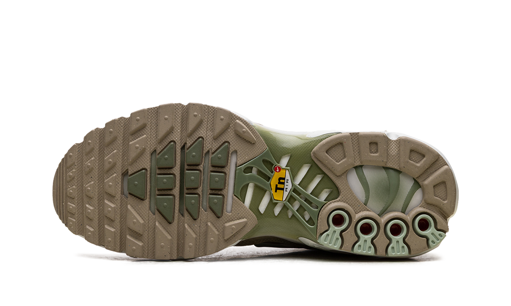 Nike Air Max Plus WMNS Light Bone / Honeydew / Alligator DX8954 001