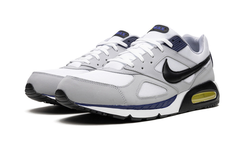 Nike Air Max IVO 580518 102