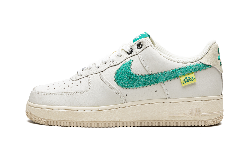 Nike Air Force 1 '07 LV8 Test of Time - Sail / Green Noise DO5876 100